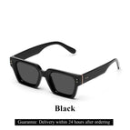 Black / Ships within 24h