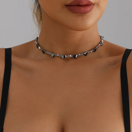 Y2K Heart Beaded Necklace Women Boho Irregular Crystal Class Gravel Clavicle Chain Cool Y2K Choker Exquisite Fashion Jewelry